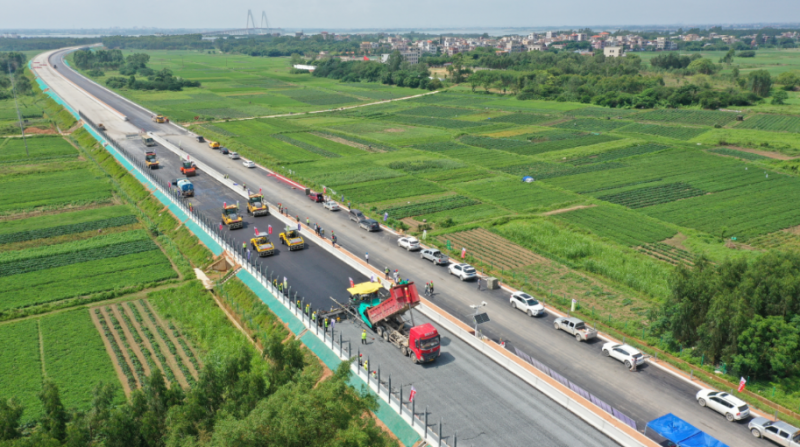 建設?邁進‖薪火相傳，續(xù)寫奮進篇章